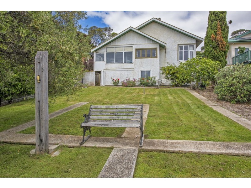 8 Olive Street, Burnie TAS 7320