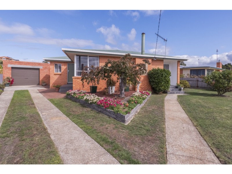 6 Van Diemens Crescent, Park Grove TAS 7320