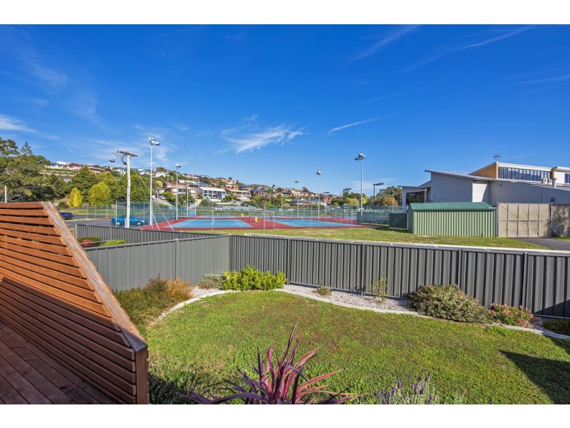11/48 Richardson Crescent, Park Grove TAS 7320