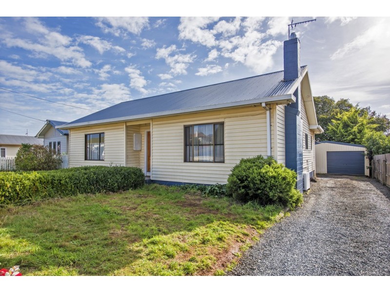 8 Verelle Street, Hillcrest TAS 7320