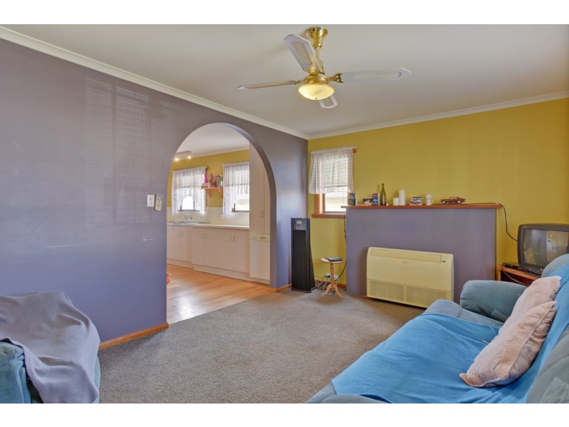8 Verelle Street, Hillcrest TAS 7320