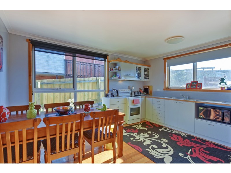 42 Futuna Avenue, Park Grove TAS 7320