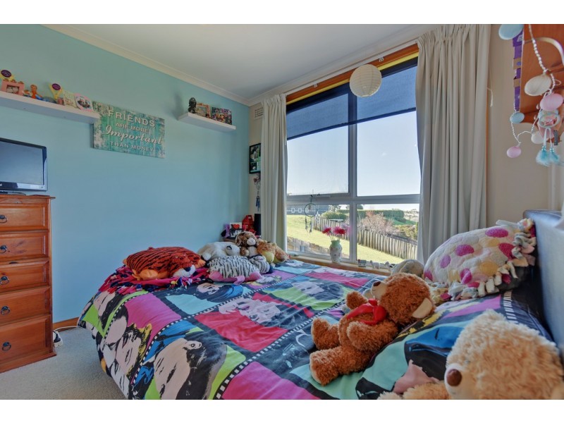 42 Futuna Avenue, Park Grove TAS 7320