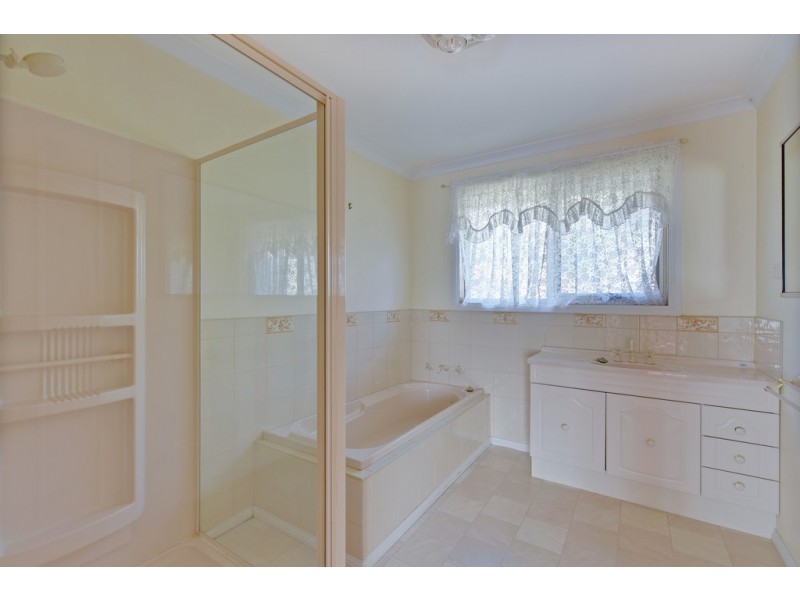 6 Cedar Place, Romaine TAS 7320