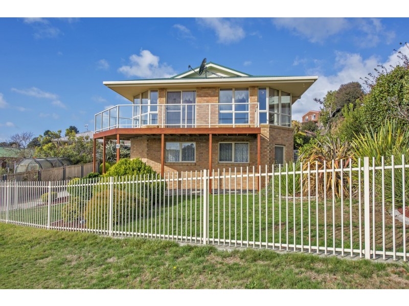 6 Cedar Place, Romaine TAS 7320