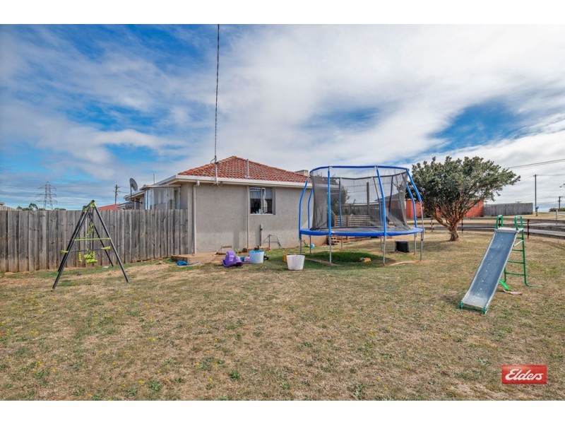 24 Winter Avenue, Upper Burnie TAS 7320