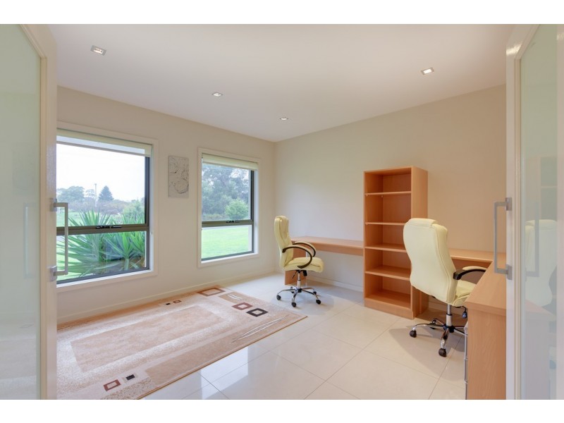 10 Knights Road, West Ulverstone TAS 7315
