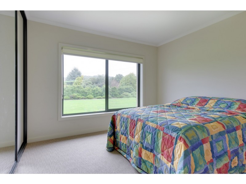 10 Knights Road, West Ulverstone TAS 7315
