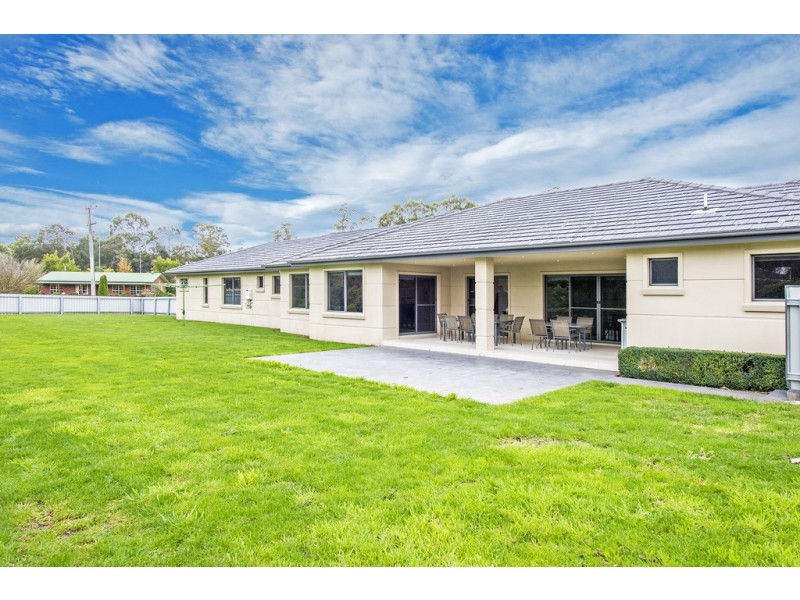 10 Knights Road, West Ulverstone TAS 7315