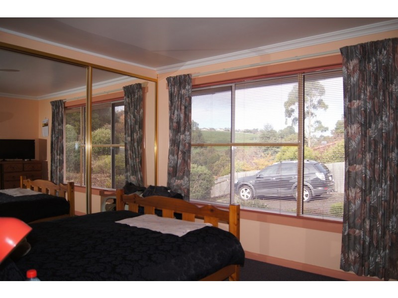 31 Curraghmore Avenue, Park Grove TAS 7320