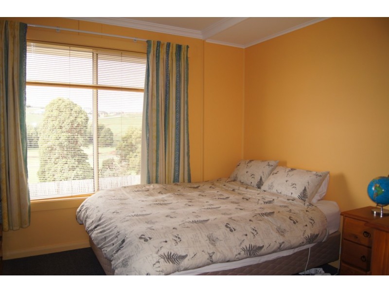 31 Curraghmore Avenue, Park Grove TAS 7320