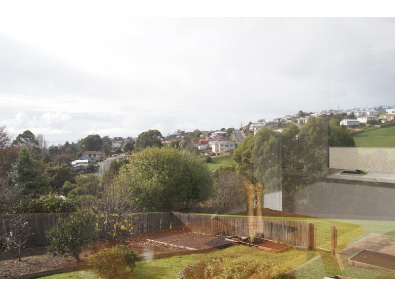 31 Curraghmore Avenue, Park Grove TAS 7320
