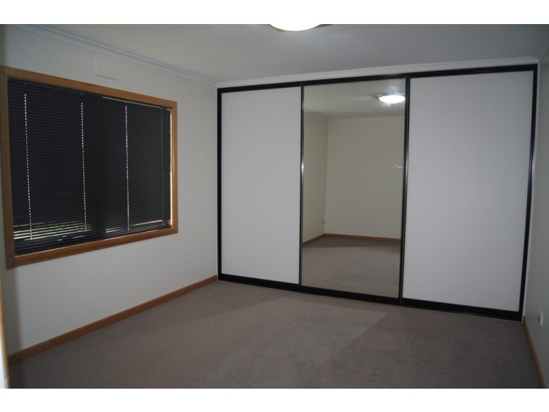 26 STIRLING STREET, Hillcrest TAS 7320