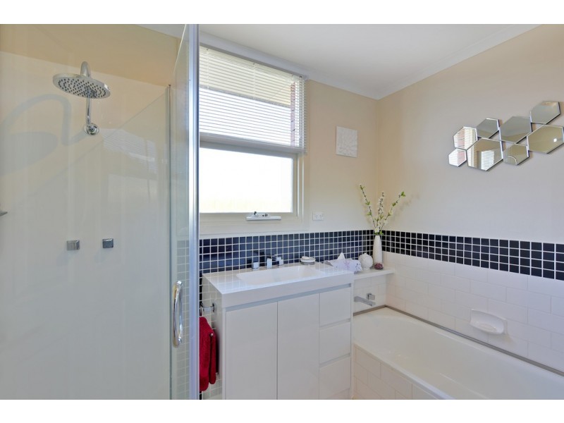 28 Cardigan Street, Somerset TAS 7322