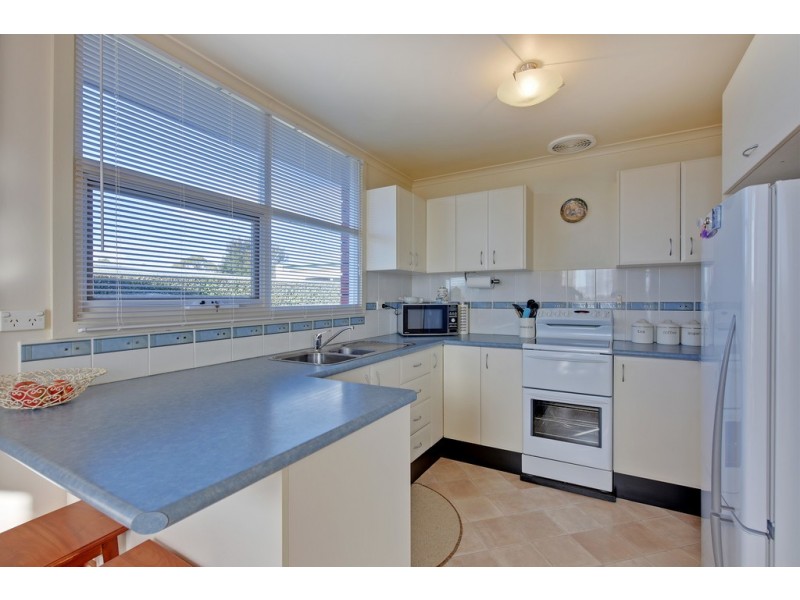 28 Cardigan Street, Somerset TAS 7322