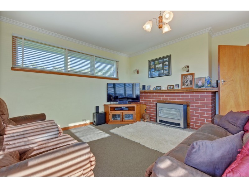 16 Durham Road, Cooee TAS 7320