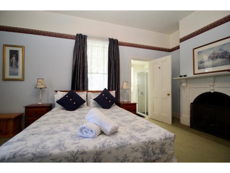 8 Harrison Street, Strahan TAS 7468