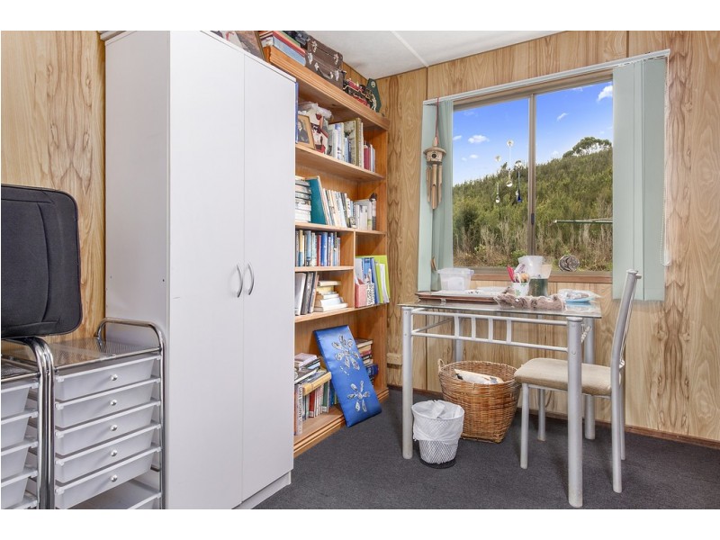 11 Charles Street, Strahan TAS 7468