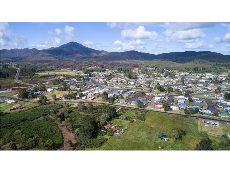 12 Mulcahy Street, Zeehan TAS 7469