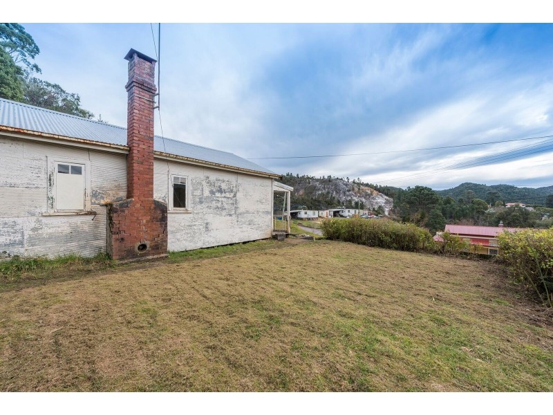 19-21 Peters Street, Queenstown TAS 7467