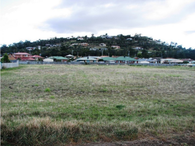 77  Fouche Ave, Old Beach TAS 7017