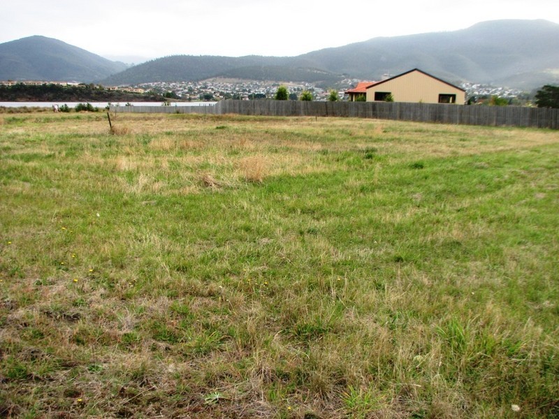 77  Fouche Ave, Old Beach TAS 7017