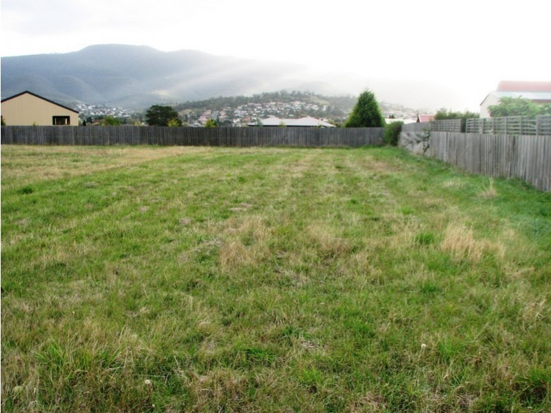 77  Fouche Ave, Old Beach TAS 7017