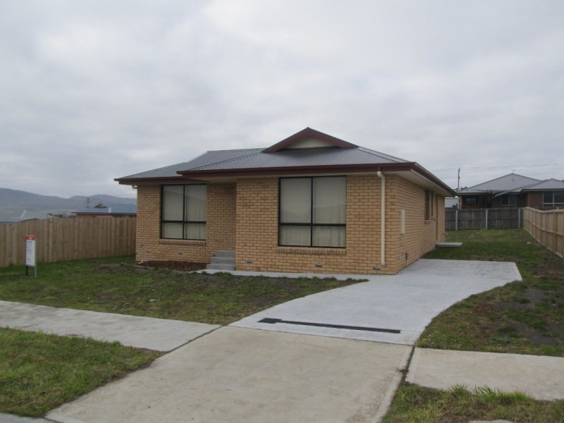 8 Collis Court, Brighton TAS 7030