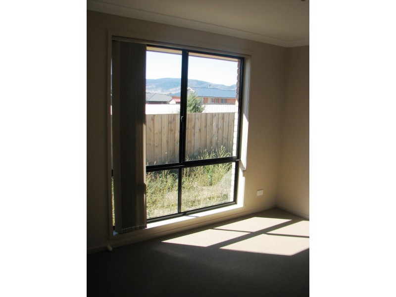8 Collis Court, Brighton TAS 7030