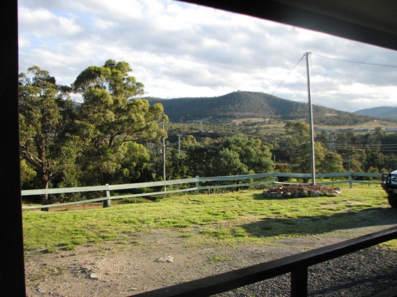 9 Cockerills Rd, New Norfolk TAS 7140