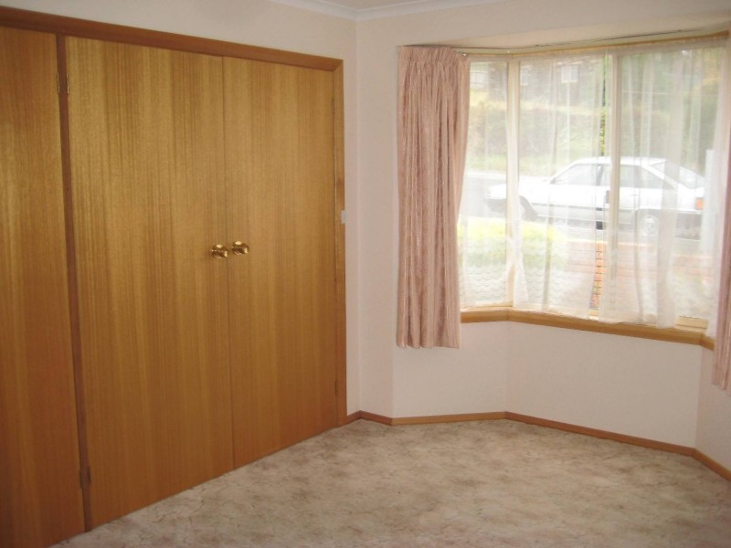 3a Raminea Road, Lindisfarne TAS 7015