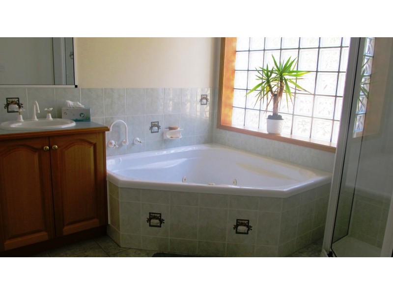 8B Melane Road, Old Beach TAS 7017