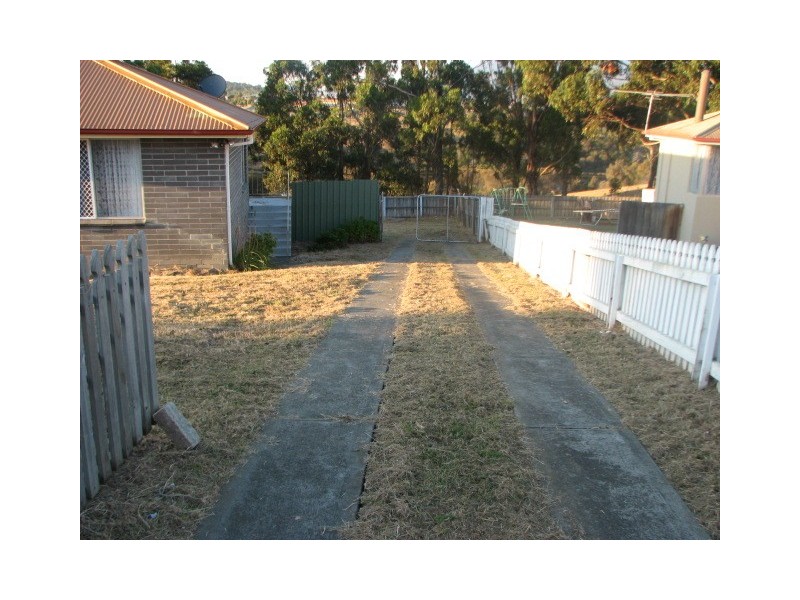 33 Calvert Cres, Gagebrook TAS 7030