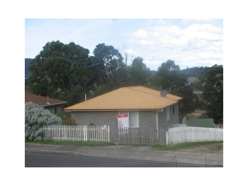 33 Calvert Cres, Gagebrook TAS 7030