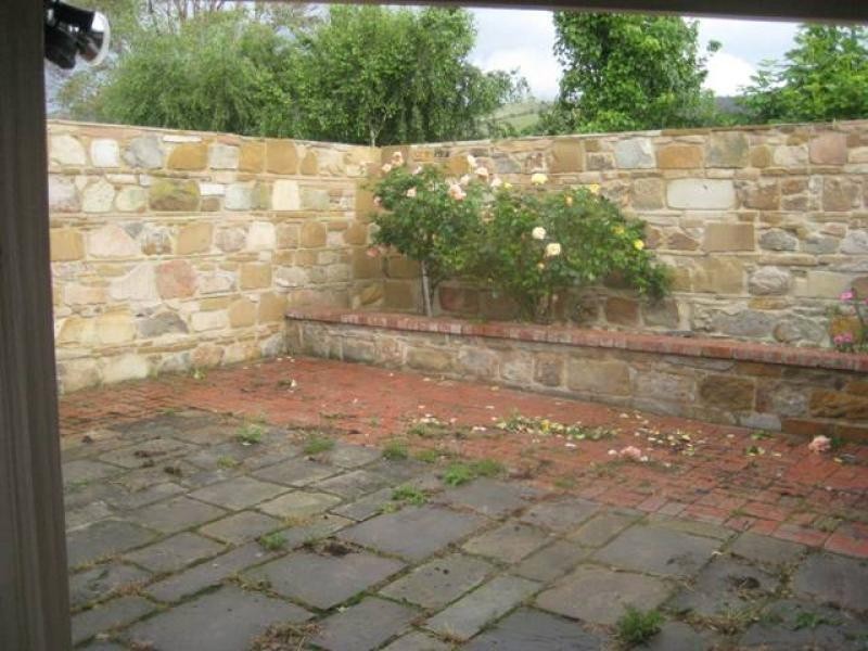 64 Main Street, Kempton TAS 7030