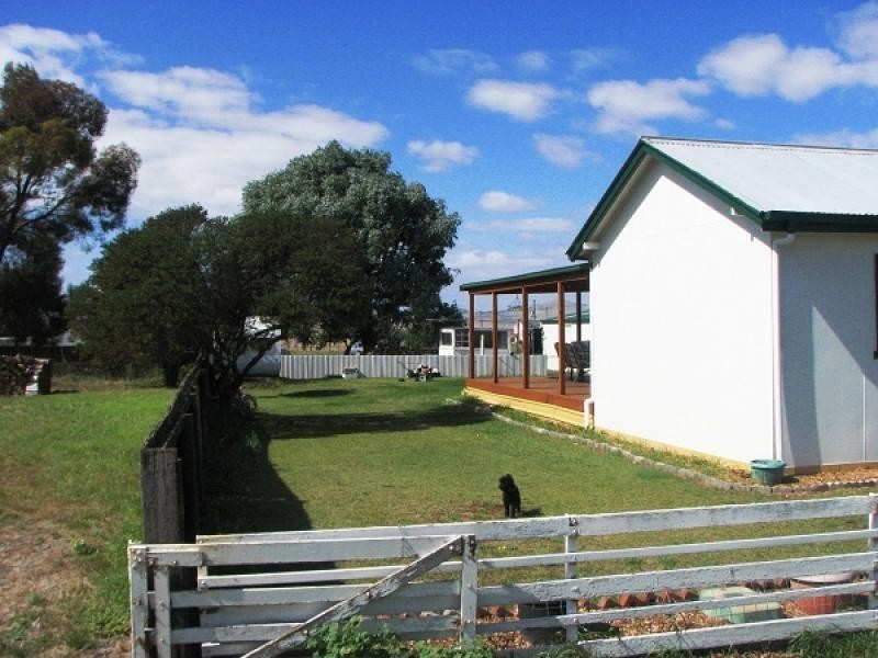 22 Sutton Street, Tunbridge TAS 7120