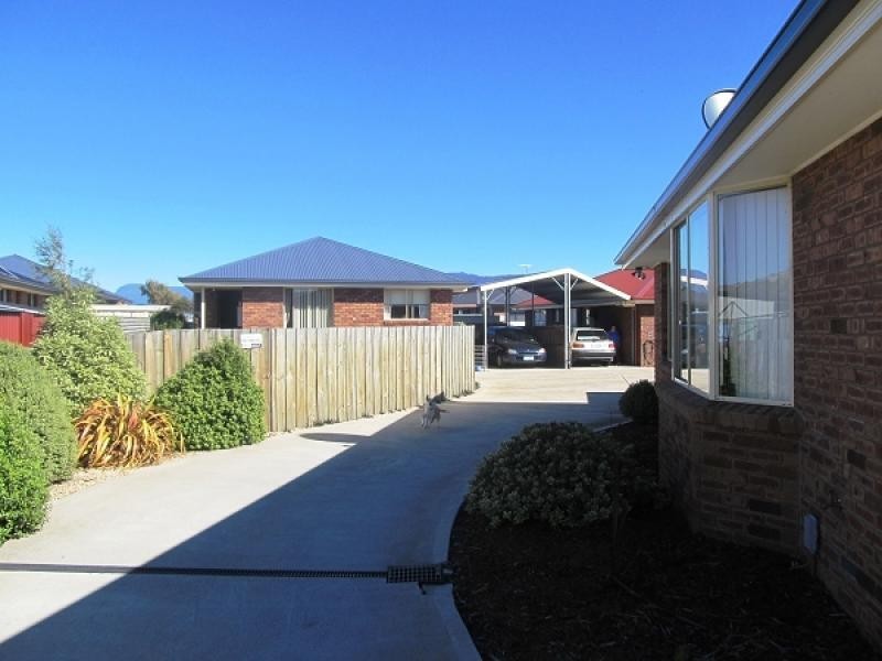 Unit 2 ,69 William Street, Brighton TAS 7030