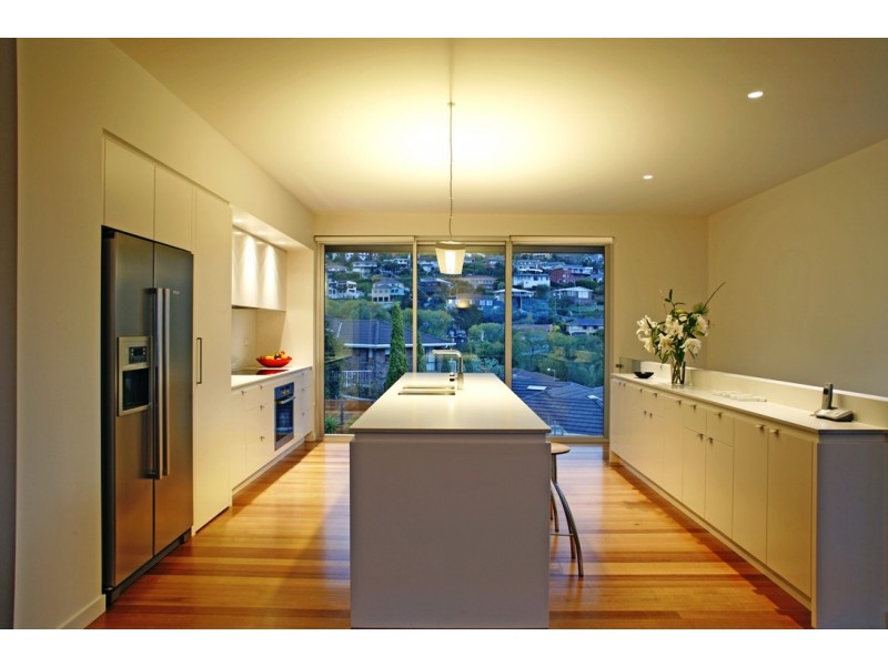 59 Lipscombe Ave, Sandy Bay TAS 7005