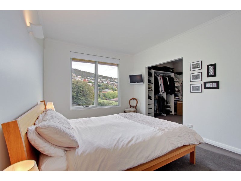 59 Lipscombe Ave, Sandy Bay TAS 7005