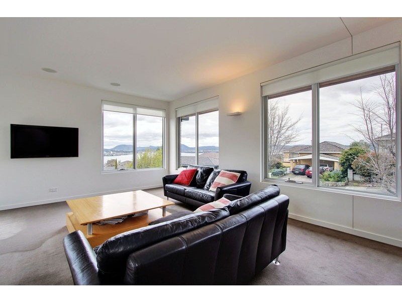 59 Lipscombe Ave, Sandy Bay TAS 7005