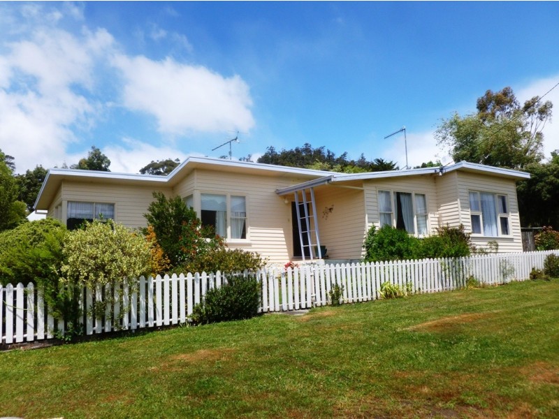 19 The Avenue, Ellendale TAS 7140