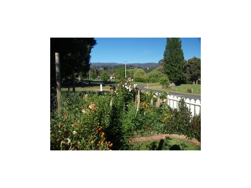 19 The Avenue, Ellendale TAS 7140