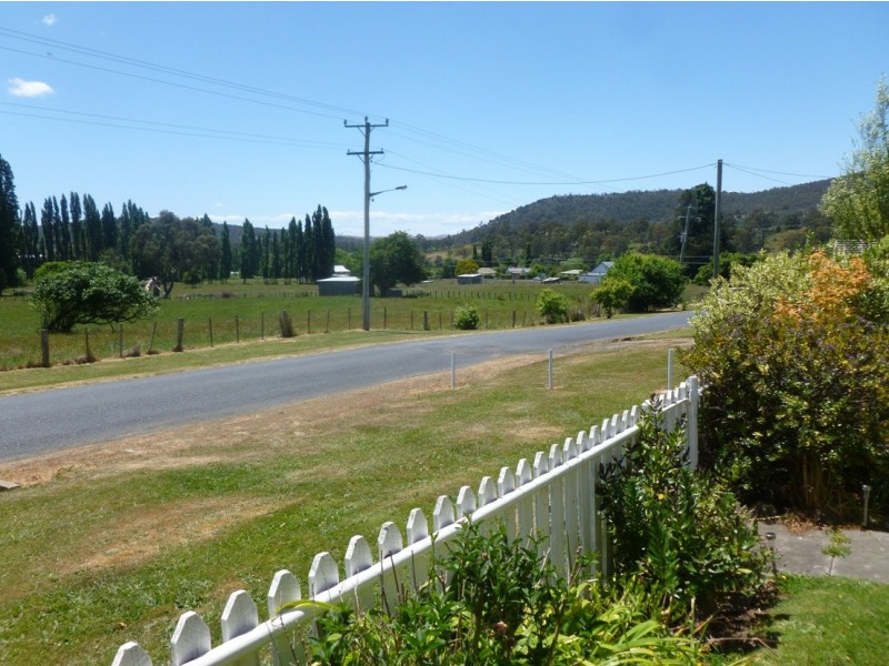 19 The Avenue, Ellendale TAS 7140