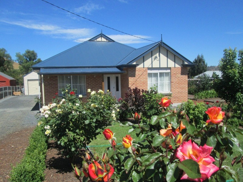 67 Main Street, Kempton TAS 7030