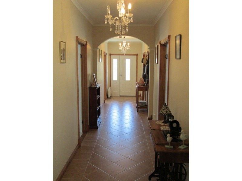 67 Main Street, Kempton TAS 7030
