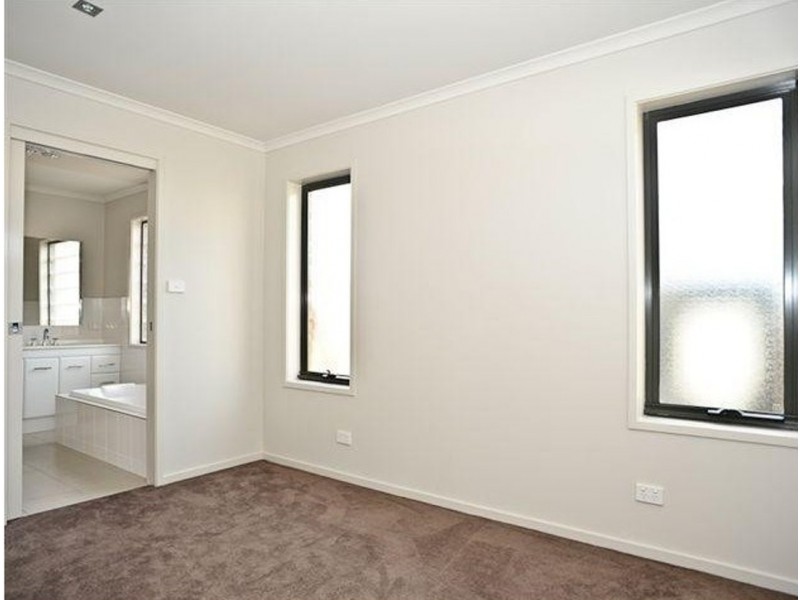 Unit 3 6-8 Phemie Court, Brighton TAS 7030