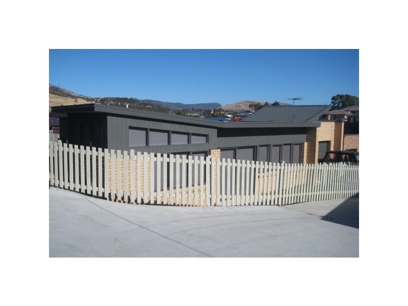 Unit 3 6-8 Phemie Court, Brighton TAS 7030