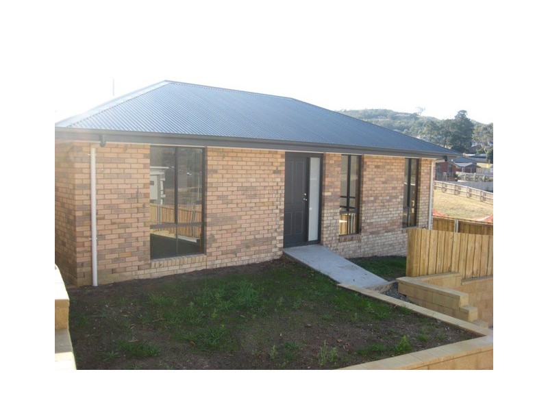 2/7 Bay Waters Court, Old Beach TAS 7017