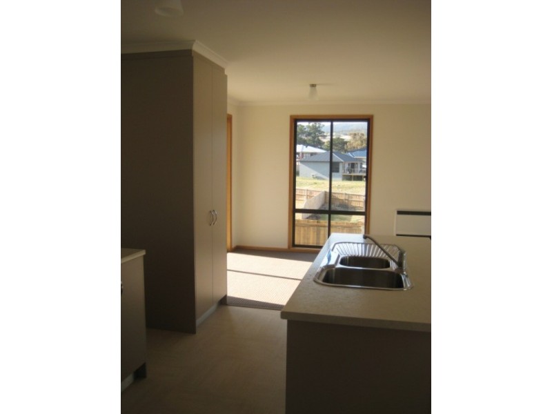2/7 Bay Waters Court, Old Beach TAS 7017