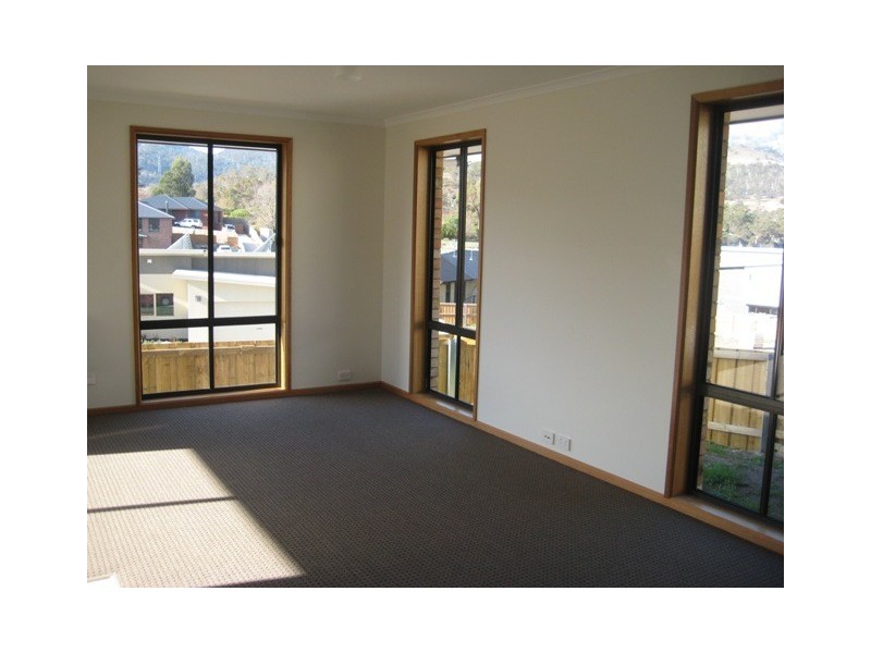 2/7 Bay Waters Court, Old Beach TAS 7017